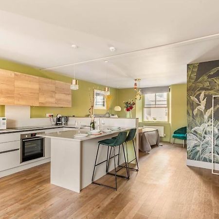 Shamrock, Bowness On Windermere, Superb One Bedroom Apartment With Private Parking Eksteriør billede