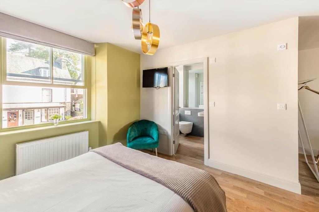 Shamrock, Bowness On Windermere, Superb One Bedroom Apartment With Private Parking Eksteriør billede